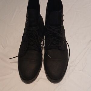 THURSDAY EVERDAY BOOTS CO. Men's Black Lace-Up Boots
